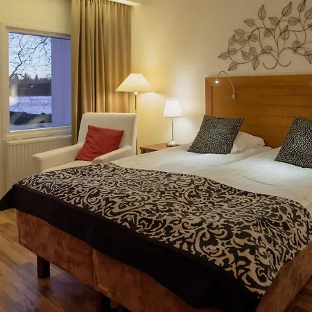 Kumpeli Hotelli 4*