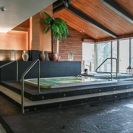 Kumpeli 4* 黑诺拉