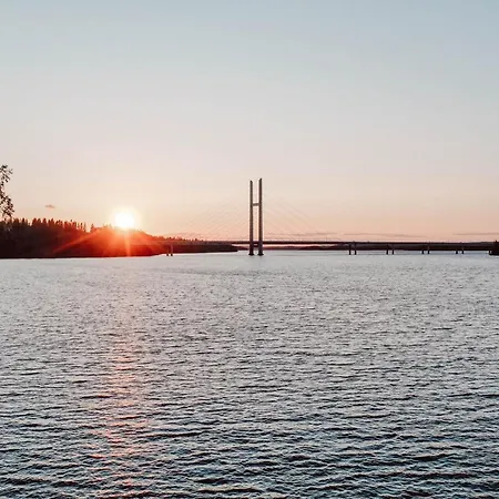 Kumpeli 4* 黑诺拉