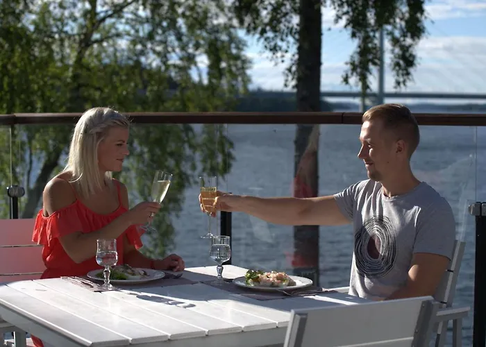 Kumpeli ホテル 4*