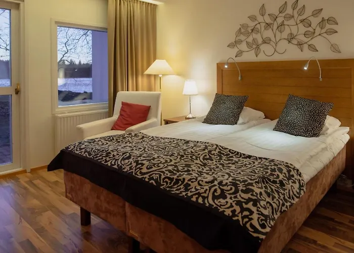 Kumpeli ホテル 4*